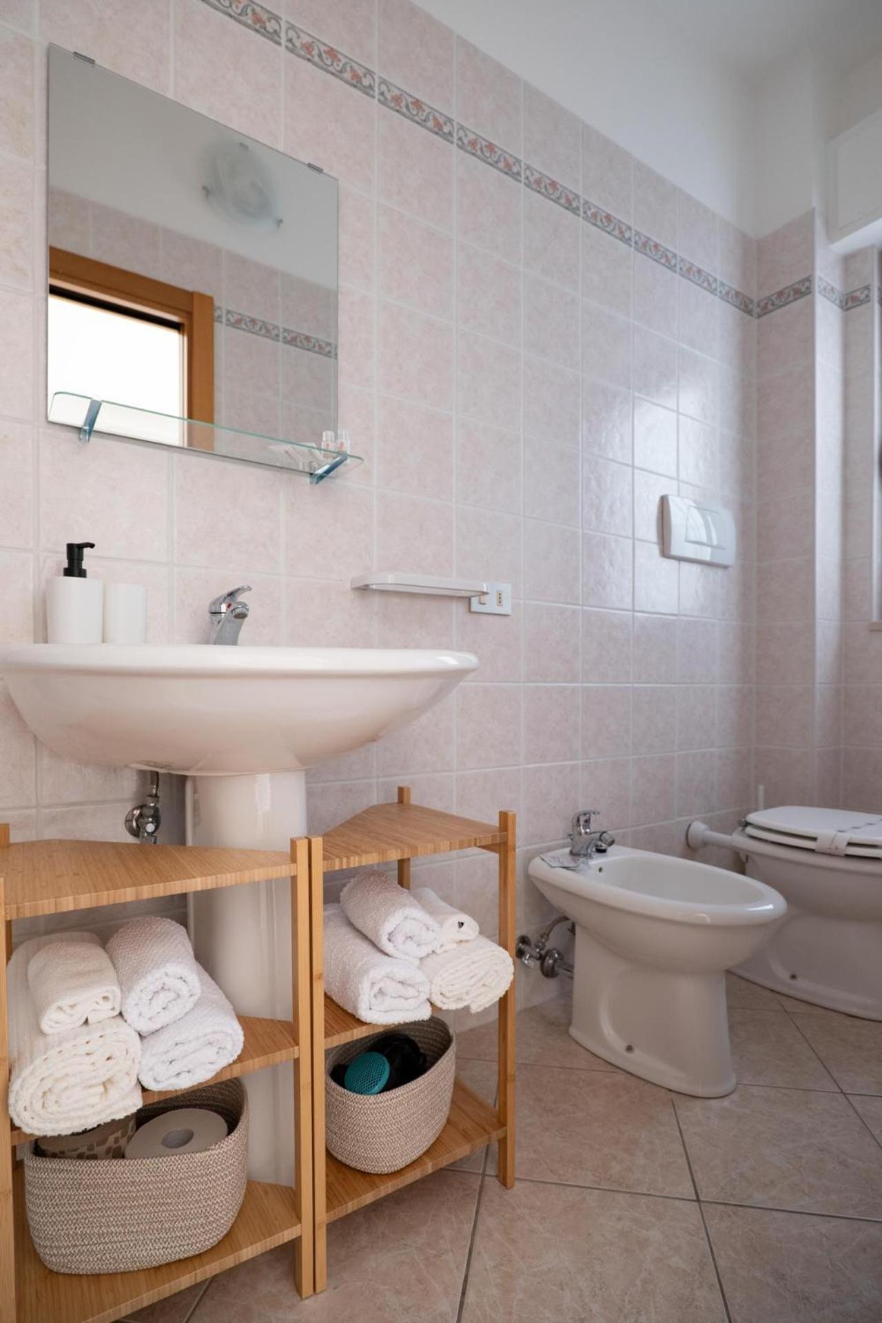 Residence Lido Dei Pini Mattinata Ngoại thất bức ảnh
