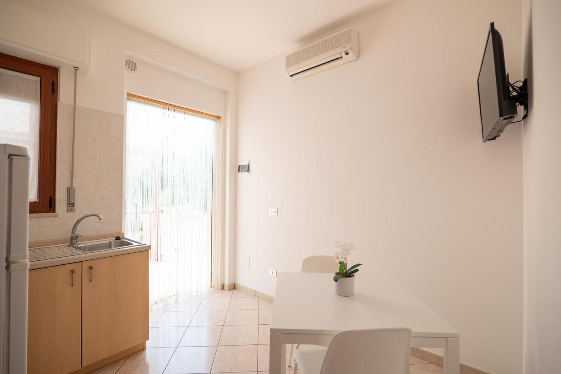 Residence Lido Dei Pini Mattinata Ngoại thất bức ảnh