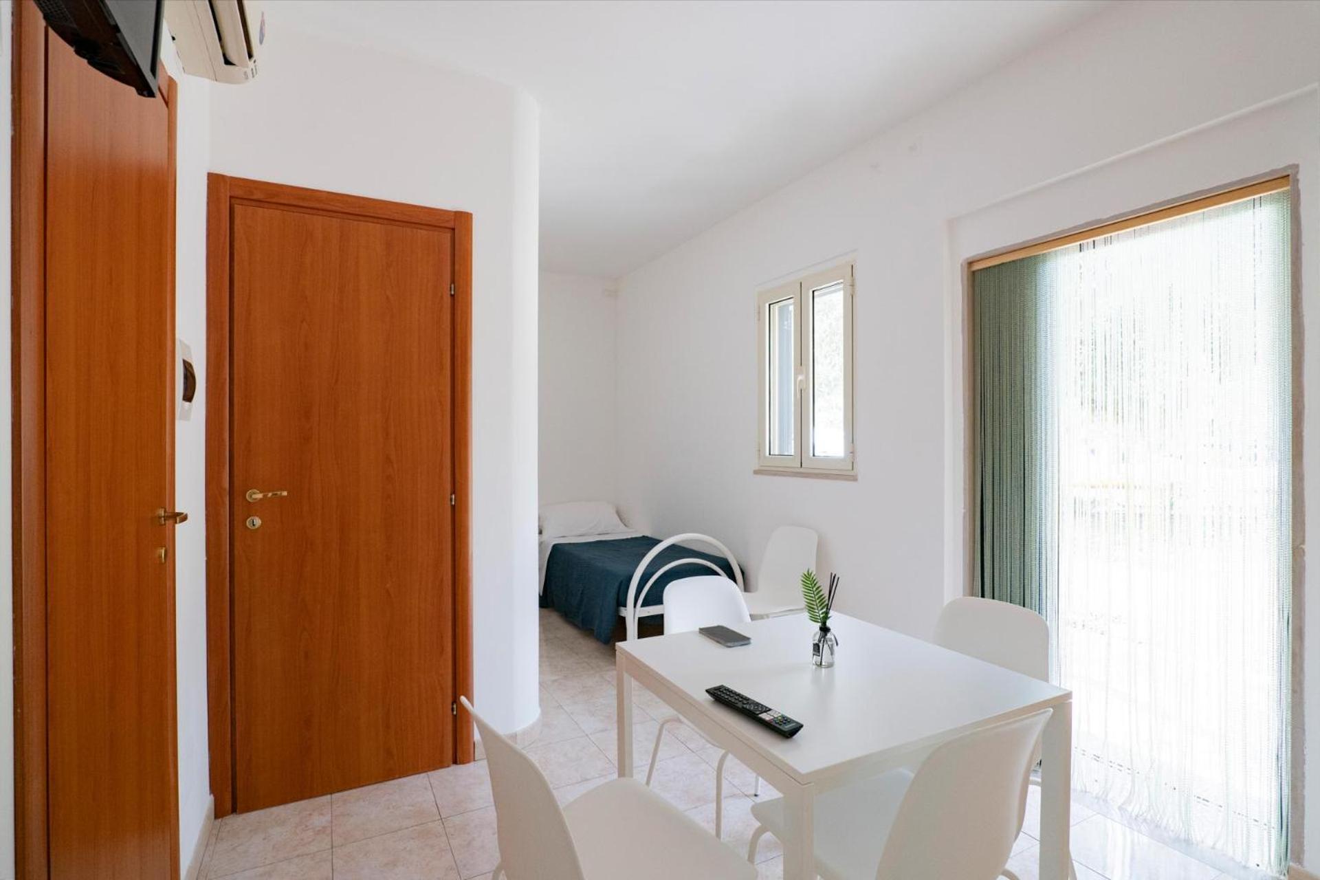 Residence Lido Dei Pini Mattinata Ngoại thất bức ảnh