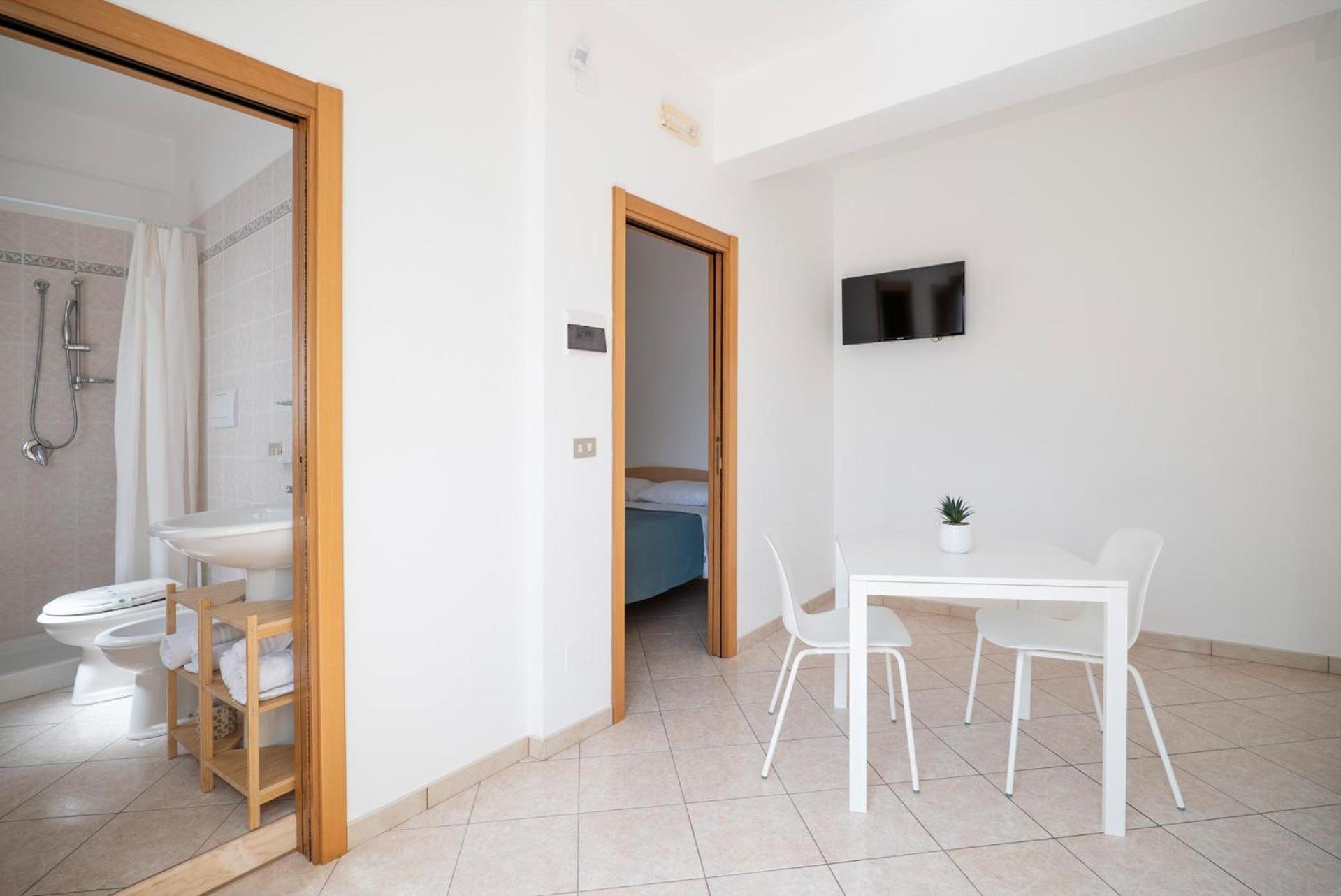 Residence Lido Dei Pini Mattinata Ngoại thất bức ảnh